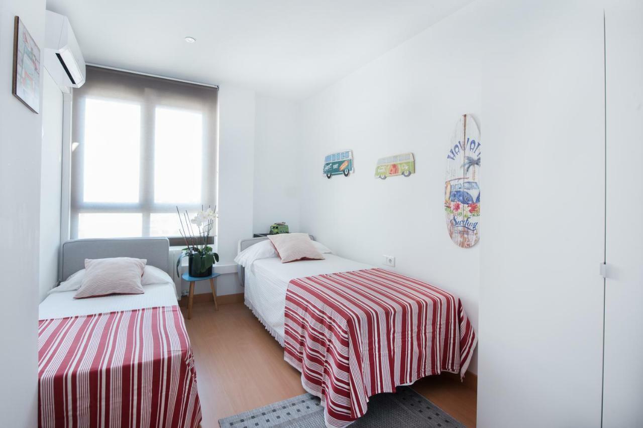 New Apartment With Big Terrace 10 Min Walk To Beach Supermarkets كالافيل المظهر الخارجي الصورة